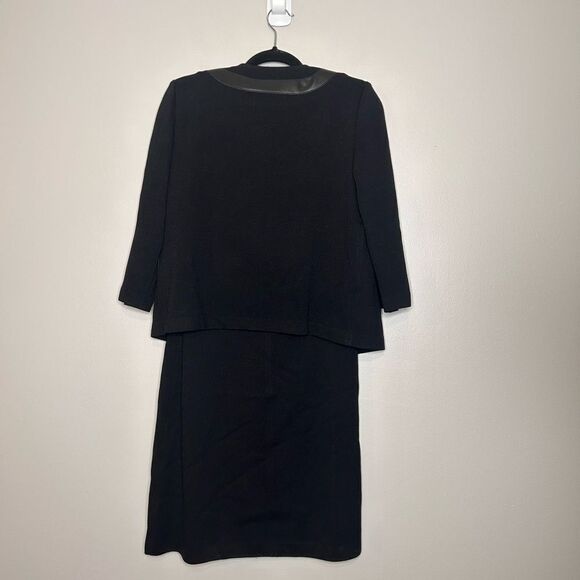 St. John Collection Bow Appliqué dress and Cardigan - Picture 4 of 5